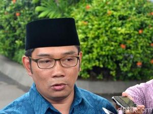 Anaknya Lolos SBMPTN di ITB, Ridwan Kamil Menangis Haru Anaknya Lolos SBMPTN di ITB, Ridwan Kamil Menangis Haru