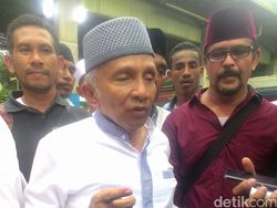 Amien Rais Muncul di Tengah Massa Pendemo Ahok