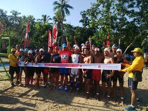 Triathlon Nusa Laut Adventure 2016: Berlomba Sekaligus Promosi Wisata
