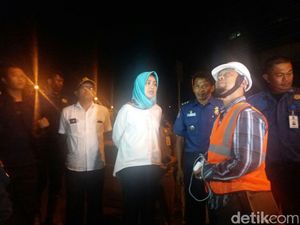 Airin Pantau Langsung Perobohan Gedung Bank Panin di Bintaro