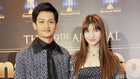 Hitam Putih Cassandra Lee dan Randy Martin