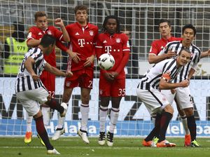 Bayern Seri 2-2 Lawan Eintracht Frankfurt
