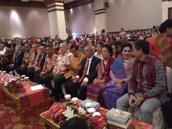 Perjuangan dan Sosok Sabam Sirait di Mata Pengusaha dan Politikus