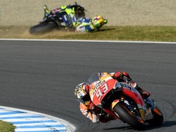 Crash Rossi dan Lorenzo Antar Marquez ke Takhta Juara Dunia