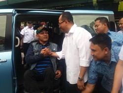Menhub Budi Cek Sarana Transportasi Ramah Disabilitas di Stasiun Gambir