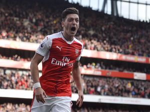 Wenger Merasa Oezil Bisa Lebih Tajam Lagi