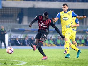 Kalahkan Chievo, Milan Naik ke Posisi Tiga