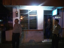 Penjaga Perlintasan KA Tertidur, Polisi di Medan Ini Tahan Laju Kendaraan