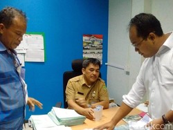 Disdukcapil Batam Digerebek Polisi Terkait Pungli KTP, Pejabat dan PNS Diamankan