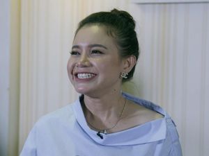 Hari Ini! detikHOT Live Streaming Karaokean Bareng Rossa