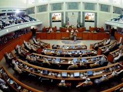 Kuwait Bubarkan Parlemen dan Kabinet Mengundurkan Diri