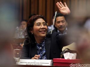 Menteri Susi Raker dengan Komisi IV Menteri Susi Raker dengan Komisi IV