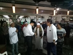Ke Masjid Luar Batang, Anies: Ini Tempat Bersejarah, Harus Diperhatikan