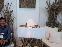 Pria Ini Sulap Limbah Kayu Jadi Produk Bernilai Jual dan Diekspor ke Eropa