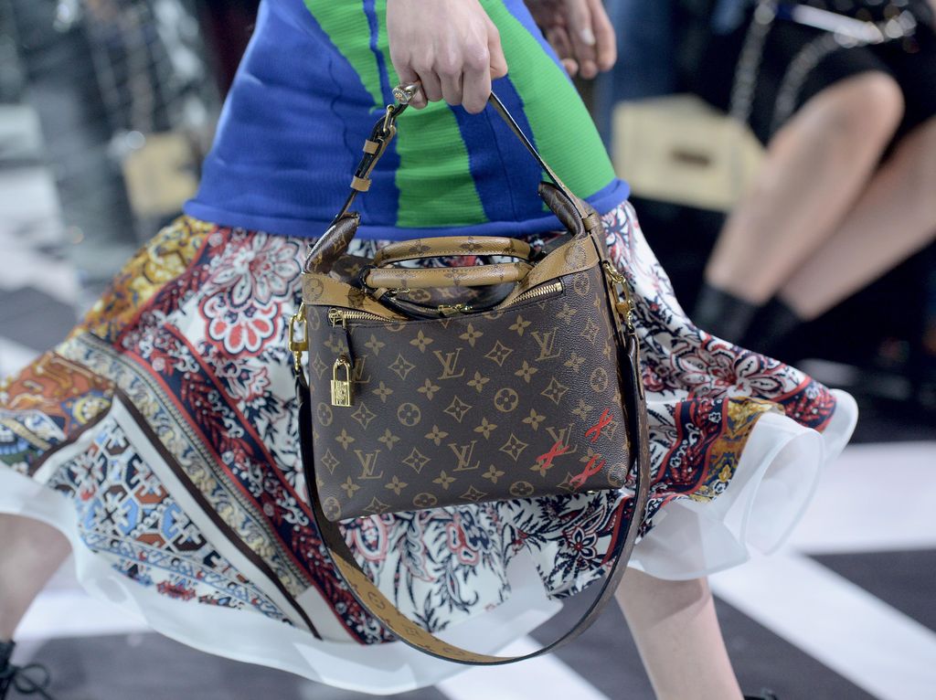 Rilis Baju Monogram LV, Supreme Kolaborasi dengan Louis Vuitton? Rilis Baju Monogram LV, Supreme Kolaborasi dengan Louis Vuitton?