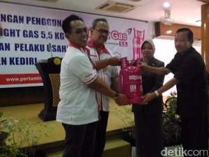 PNS di Kabupaten Kediri Diimbau Tidak Gunakan Elpiji Subsidi PNS di Kabupaten Kediri Diimbau Tidak Gunakan Elpiji Subsidi