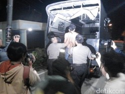 35 Orang Diamankan Terkait Pengrusakan Rumah Warga dan Mobil Polisi di Mojokerto