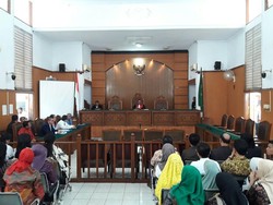 Pihak KPK Tidak Hadir, Praperadilan Irman Gusman Ditunda