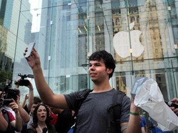 Jualan iPhone Turun, Apple Masih Paling Untung
