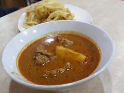 Gurih Berempah Roti Cane Dicocol Kari Kambing yang Enak Ada 5 Tempat Ini