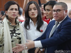 Hadir di PN Jaksel, Istri Irman Gusman: Saya Hanya Ingin Keadilan