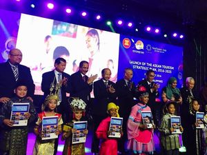 Kemenpar Raih Penghargaan Best Destination Marketing 2016