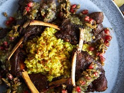 Crispy Chicken Leg dan Lamb Chop yang Gurih Empuk Bisa Dicicip di Attarine