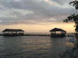 Bedanya Senja Tenggelam di Raja Ampat