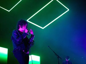 Matty Healy The 1975 Tawarkan Kolaborasi pada Harry Styles Matty Healy The 1975 Tawarkan Kolaborasi pada Harry Styles