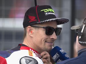 Nicky Hayden Dikabarkan Meninggal Dunia, Keluarga Membantah Nicky Hayden Dikabarkan Meninggal Dunia, Keluarga Membantah