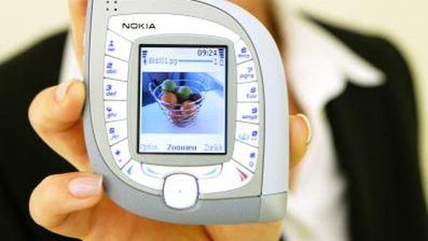 Lucu & Uniknya Ponsel Nokia Zaman Dulu