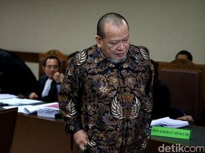 Bantah Rugikan Negara Rp 1,1 Miliar, La Nyala: Itu Keuntungan Jual Saham Bantah Rugikan Negara Rp 1,1 Miliar, La Nyala: Itu Keuntungan Jual Saham