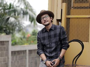Sandy Canester Siap Rilis Album Tahun Depan