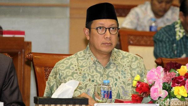 Menag Raker dengan Komisi VIII