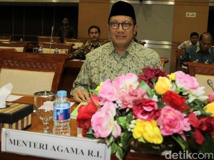 Menag Apresiasi Massa FPI Kawal Pasangan yang Menikah di Katedral