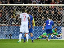 Kritikan Melecut Buffon