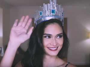 Miss Universe 2015 Beri Tutorial Makeup Untuk Kontes Kecantikan Miss Universe 2015 Beri Tutorial Makeup Untuk Kontes Kecantikan