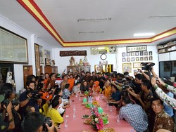 Warga Tionghoa Mangga Besar Anggap Agus-Sylvi Sebagai Hopeng