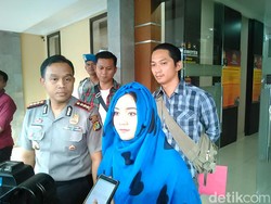 Jadi Saksi di Persidangan, Sulis Akui Grogi