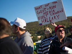 Mereka Benci Mati Hillary