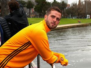 Pjanic Sempat Hampir Bergabung dengan PSG