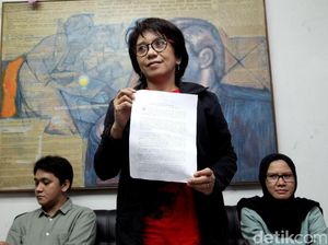 Suciwati Beri Ultimatum Untuk Presiden Jokowi Suciwati Beri Ultimatum Untuk Presiden Jokowi