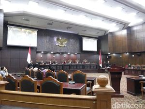 MK akan Putuskan Gugatan Ahok Setelah Masa Kampanye Dimulai