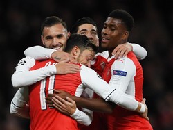 Menantang Meriam London Terus Berdentum