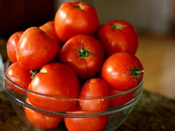 Ini Alasan Mengapa Tomat Tidak Boleh Disimpan di Lemari Es