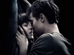 Para Artis yang Digantikan Stuntman saat Adegan Intim Para Artis yang Digantikan Stuntman saat Adegan Intim