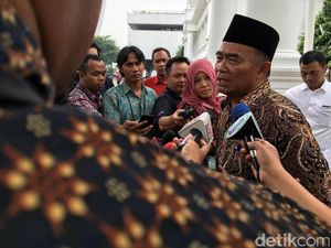 Mendikbud Izin ke Jokowi untuk Kebut Penyebaran KIP Lewat Sekolah