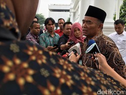 Mendikbud Izin ke Jokowi untuk Kebut Penyebaran KIP Lewat Sekolah