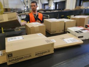 Video Viral Perlihatkan Pekerja Amazon yang Kelelahan