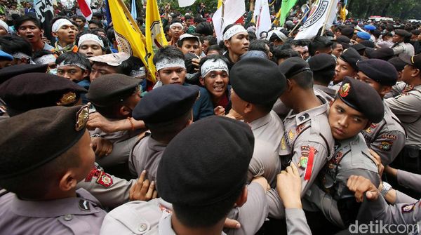 BEM Demo 2 Tahun Jokowi-JK